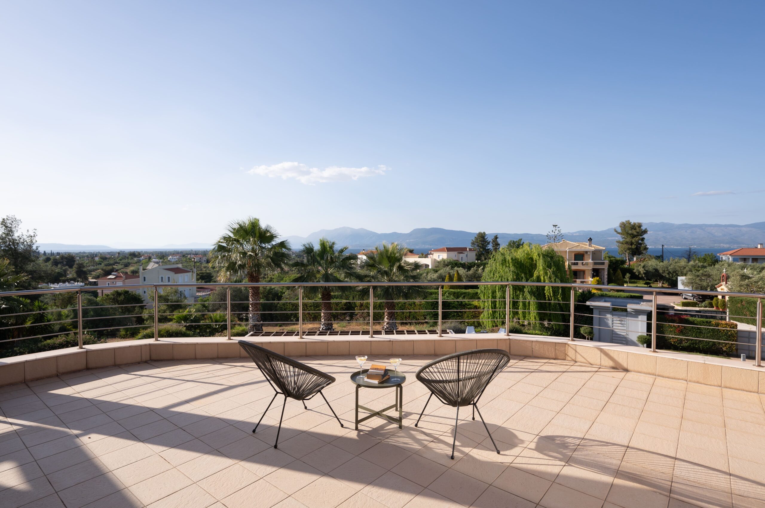 Upper Veranda Lounge
